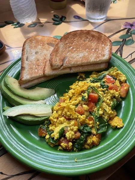 Tofu scramble with avocado, vegan and gluten-free